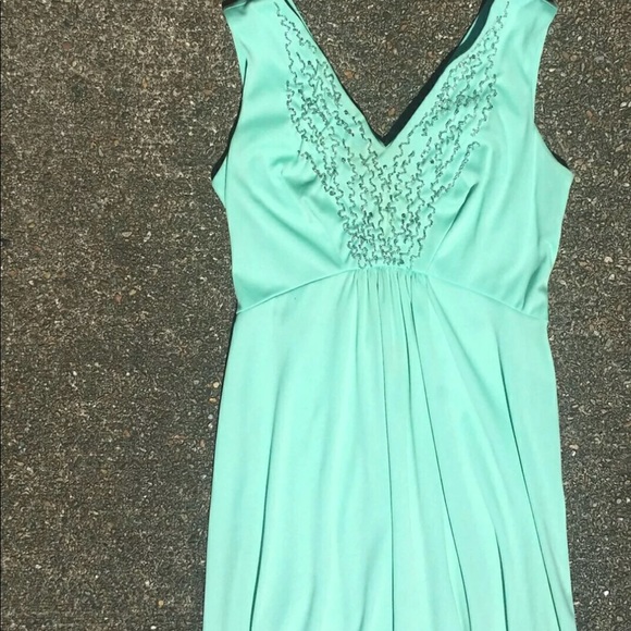 Vintage 60’s Elegant Hand Beaded Mint Gown & Cape - Picture 4 of 8